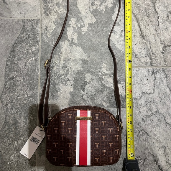 TOMMY HILFIGER brand new bag - Picture 9 of 9